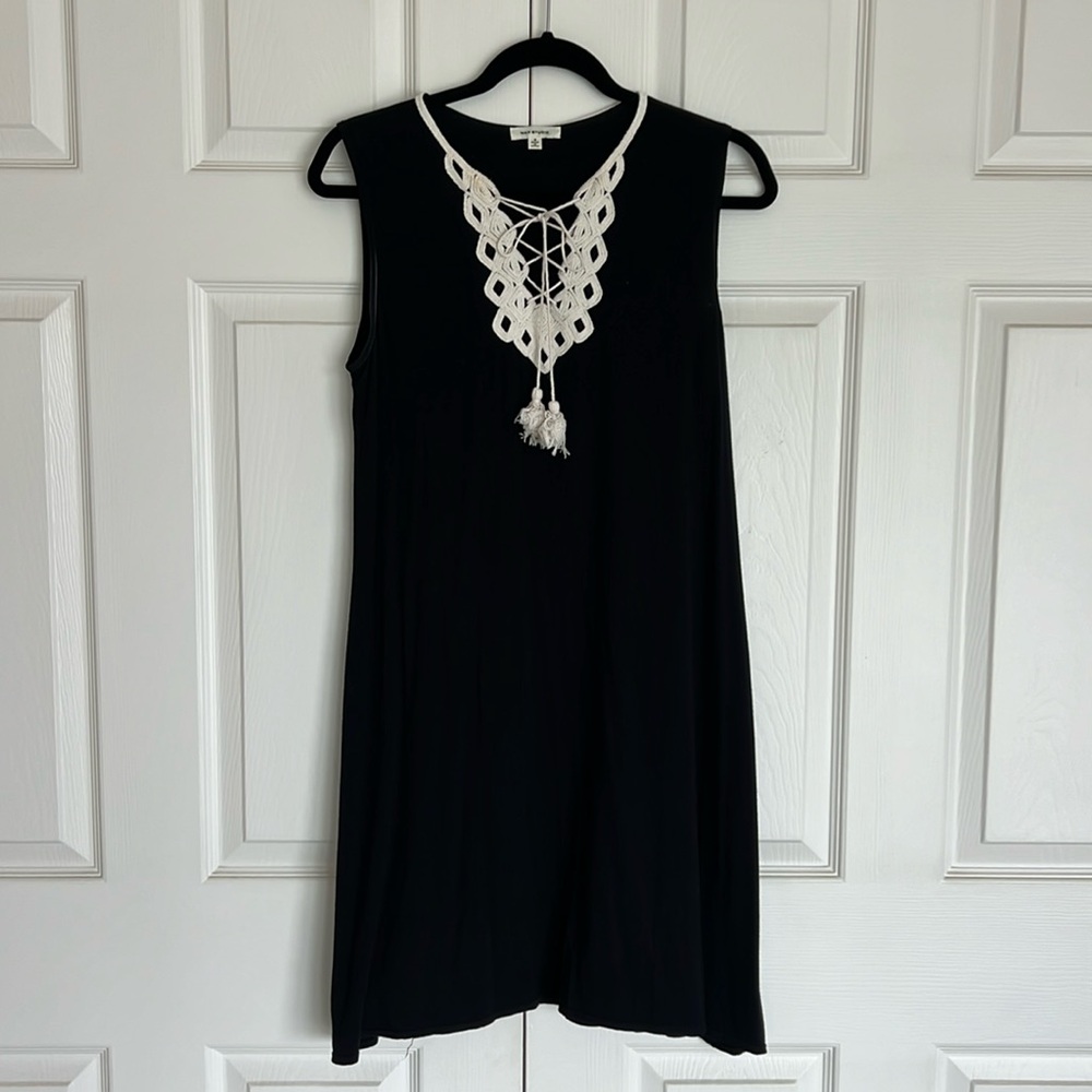 Max Studio black dress with white lace trim.